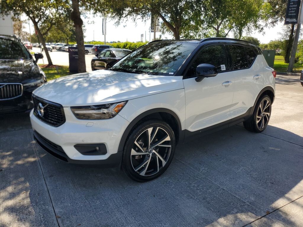 Used 2020 Volvo XC40 T5 R-Design SUV