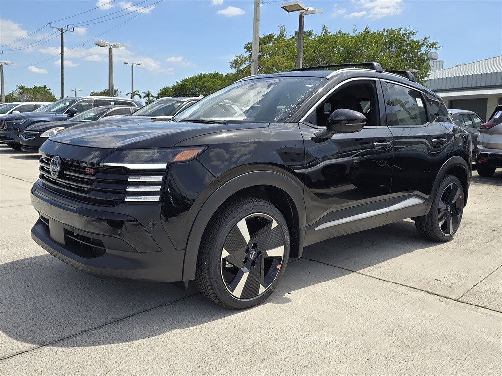 2025 Nissan Kicks SR photo 3
