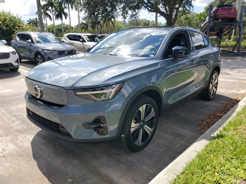 2023 Volvo C40 Recharge Plus photo 3