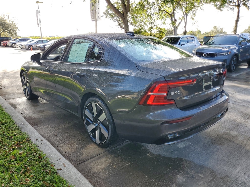 Certified 2025 Volvo S90 Plug-In Hybrid T8 Plus Sedan