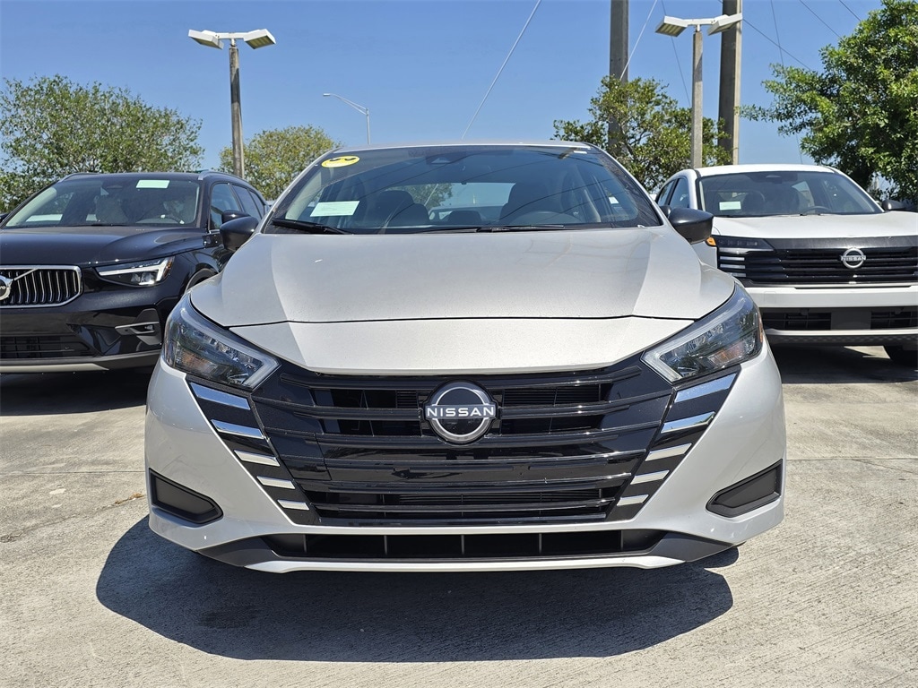 New 2025 Nissan Versa 1.6 S Sedan