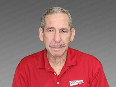 Staff member STAN ROSENBLUM from 5c120900c5a5