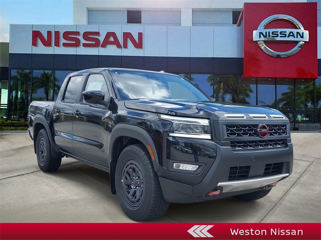 2025 Nissan Frontier PRO-X's photo