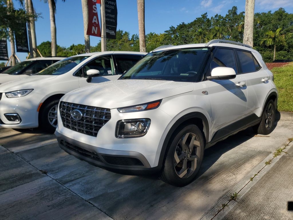 Used 2021 Hyundai Venue SEL SUV