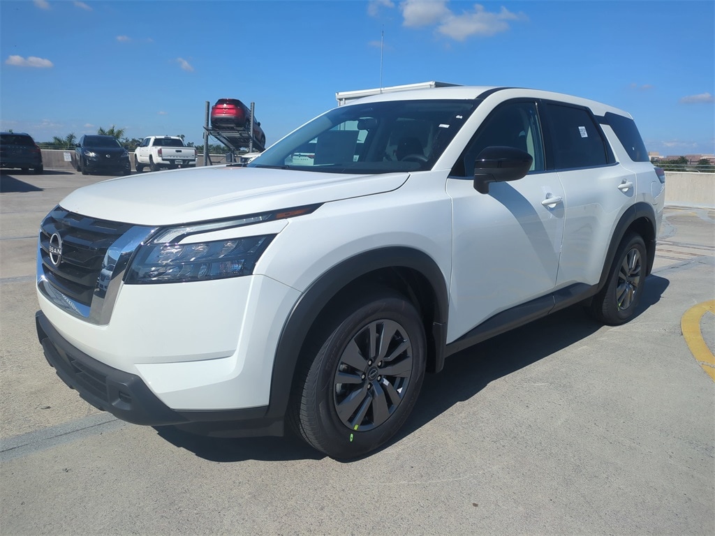 New 2025 Nissan Pathfinder S SUV