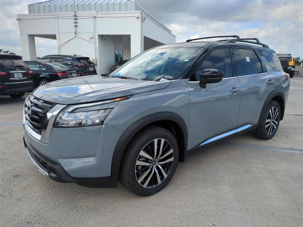 New 2025 Nissan Pathfinder Platinum SUV