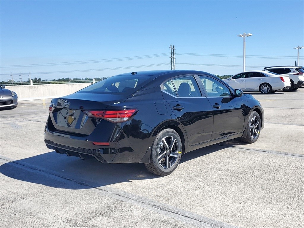 2026 Nissan Sentra SV photo 4
