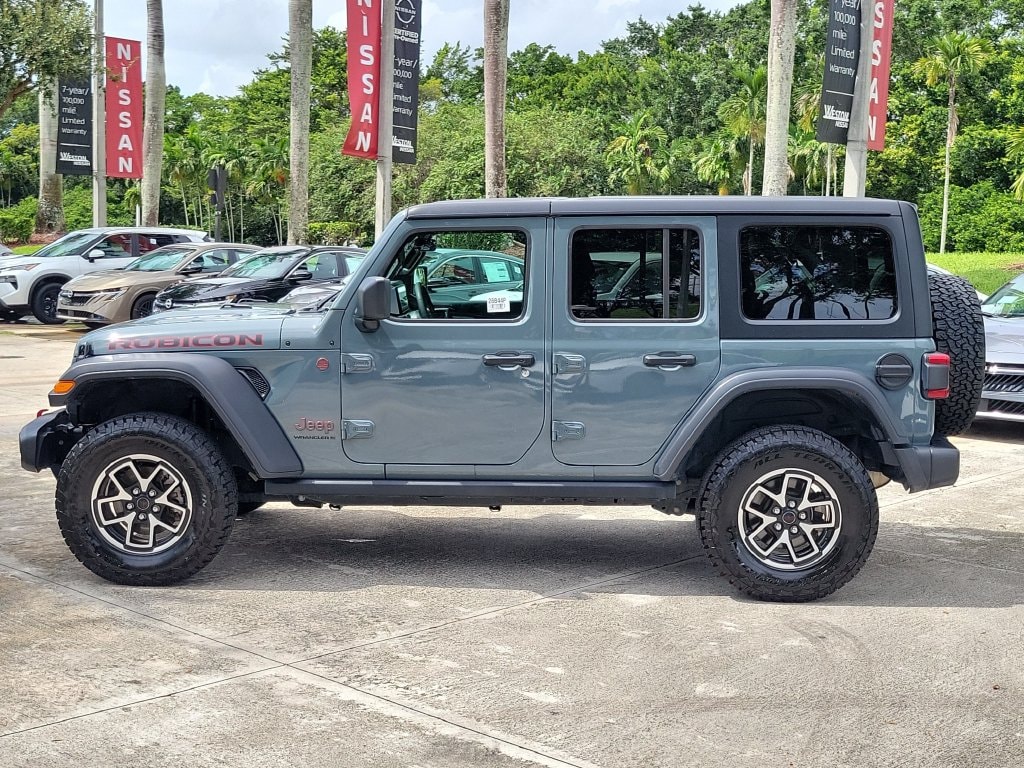 Used 2025 Jeep Wrangler Rubicon SUV