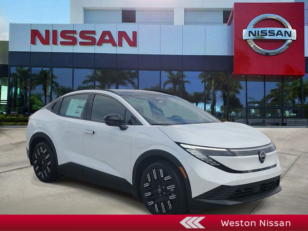 2026 Nissan Leaf Platinum+'s photo
