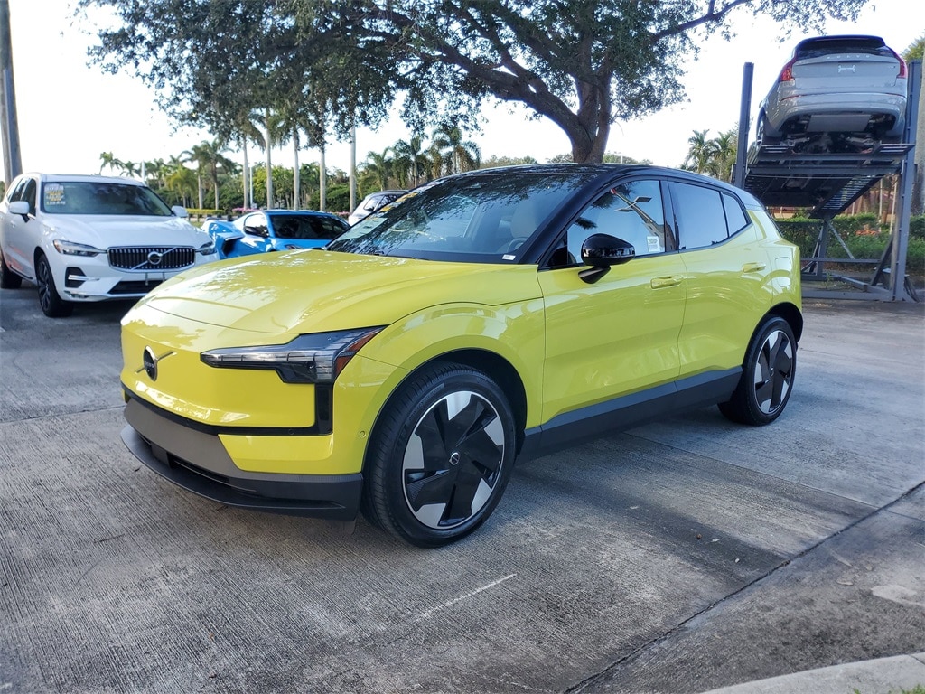 Certified 2025 Volvo EX30 Twin Motor Ultra SUV