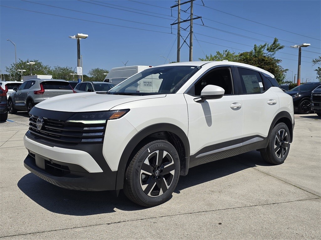 2025 Nissan Kicks SV photo 3