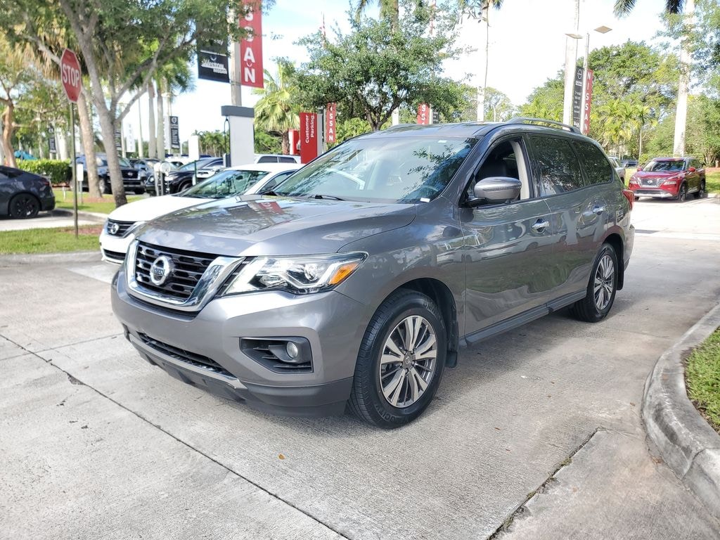 Used 2019 Nissan Pathfinder SL SUV