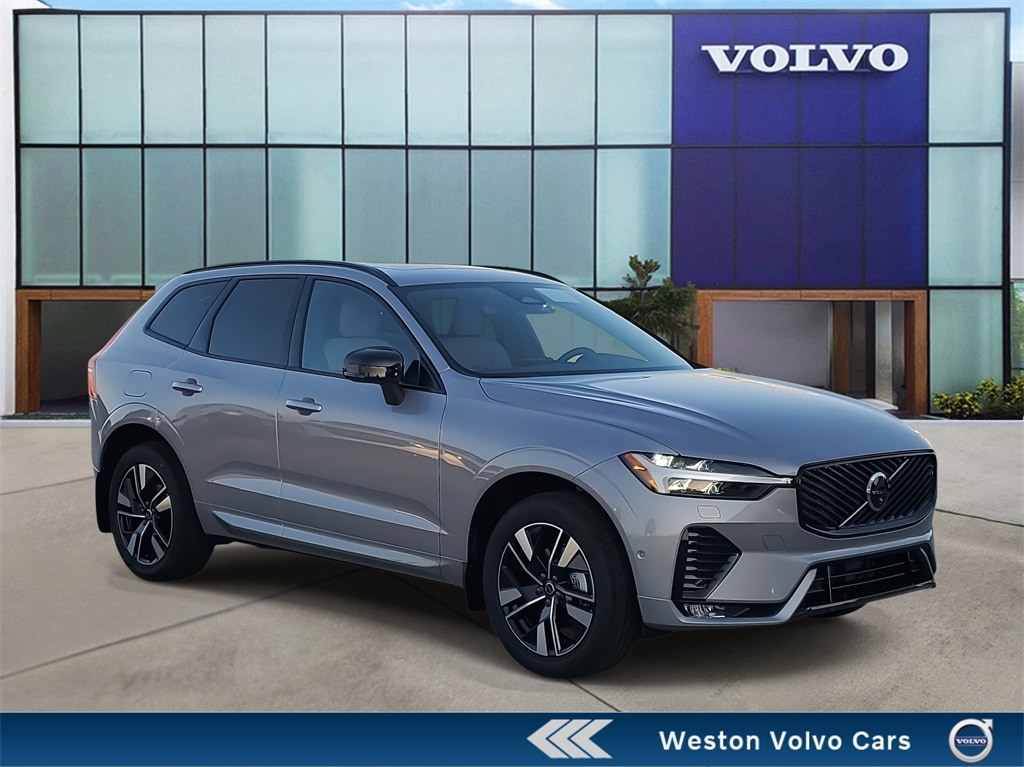2026 Volvo XC60 Plus's photo