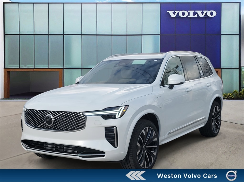 New 2026 Volvo XC90 plug-in hybrid T8 Core SUV