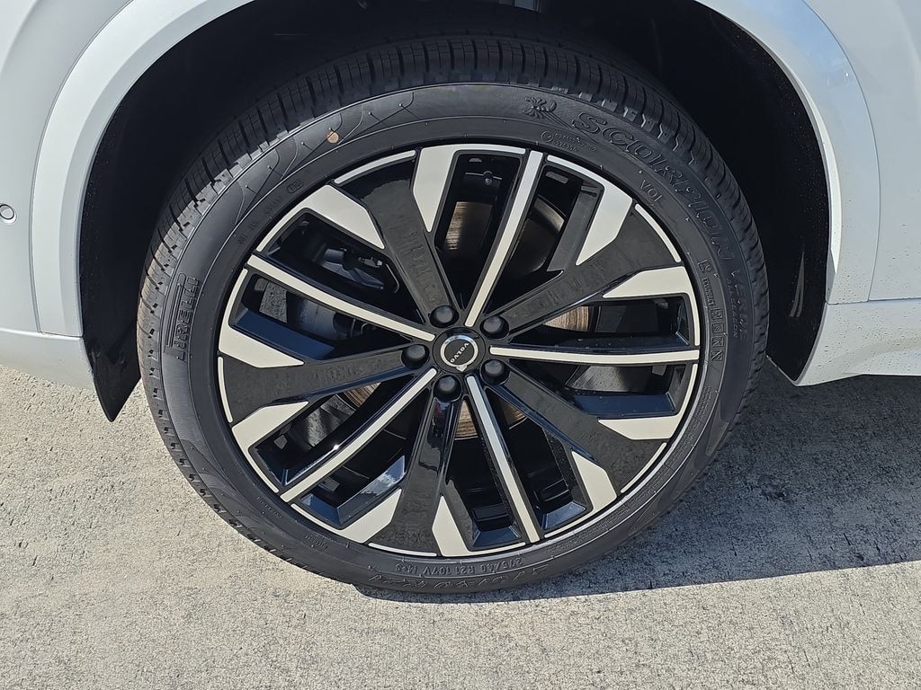New 2026 Volvo XC90 B6 Ultra 7-Seater SUV