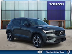 2026 Volvo XC40 B5 Plus AWD SUV T792580