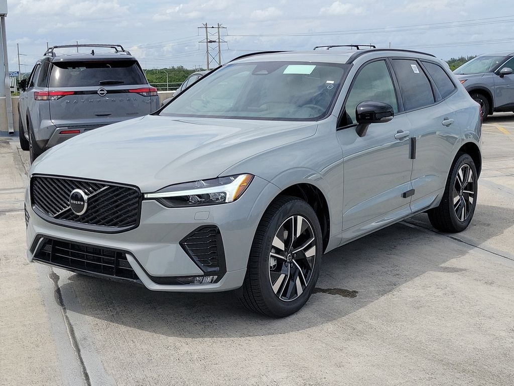 New 2026 Volvo XC60 B5 Core SUV