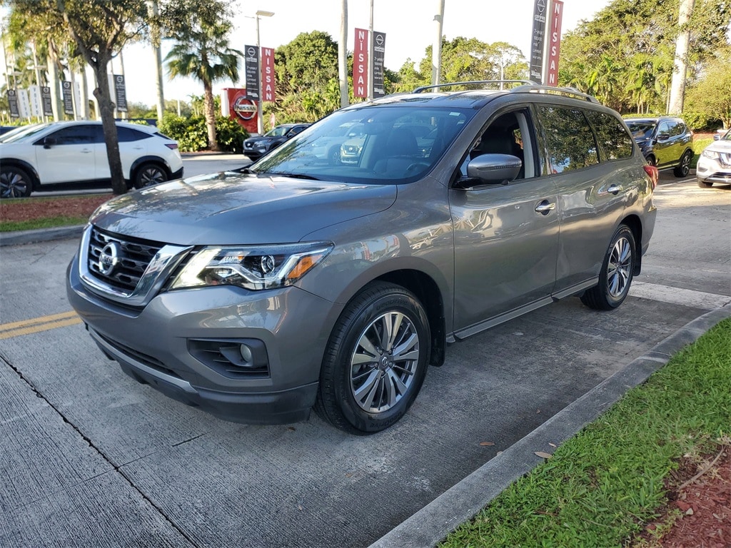 Used 2020 Nissan Pathfinder SL SUV