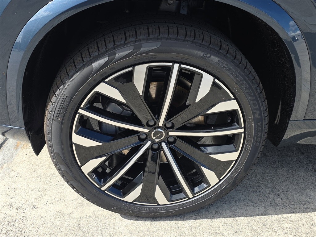 New 2026 Volvo XC90 B6 Ultra 7-Seater SUV