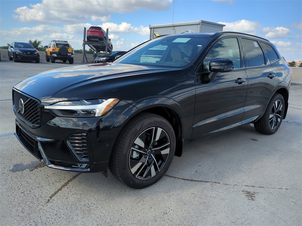 New 2026 Volvo XC60 B5 Plus SUV