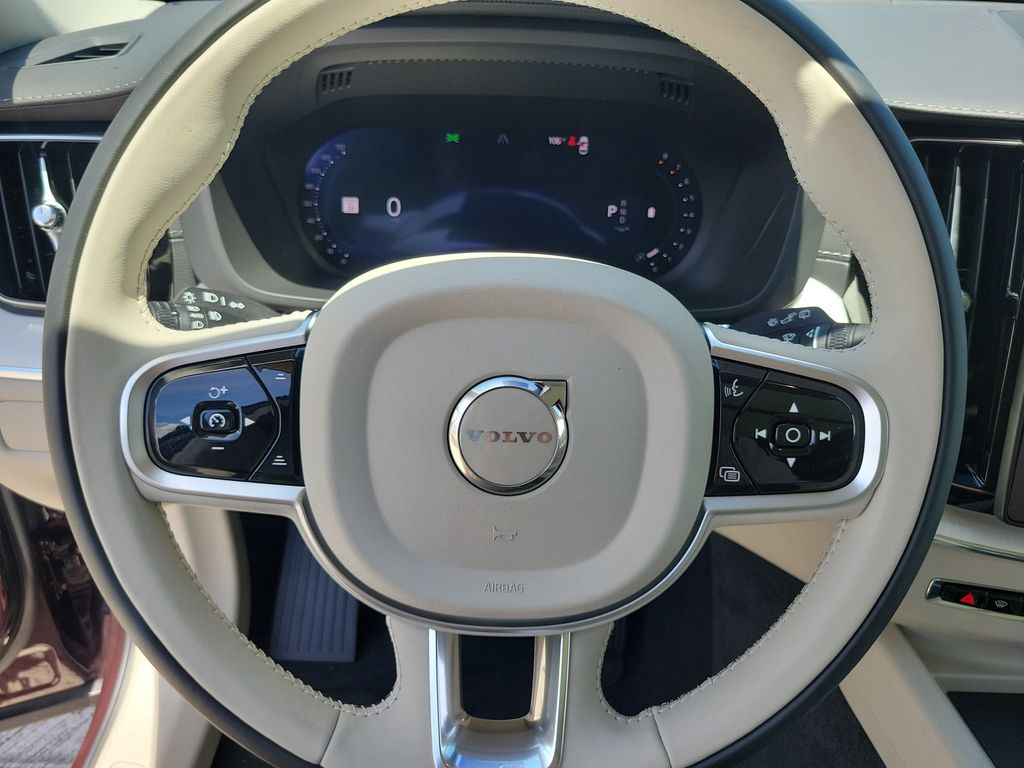 2026 Volvo XC60 Ultra - Photo 12