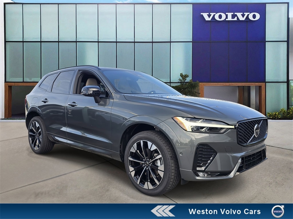 2026 Volvo XC60 Plus's photo