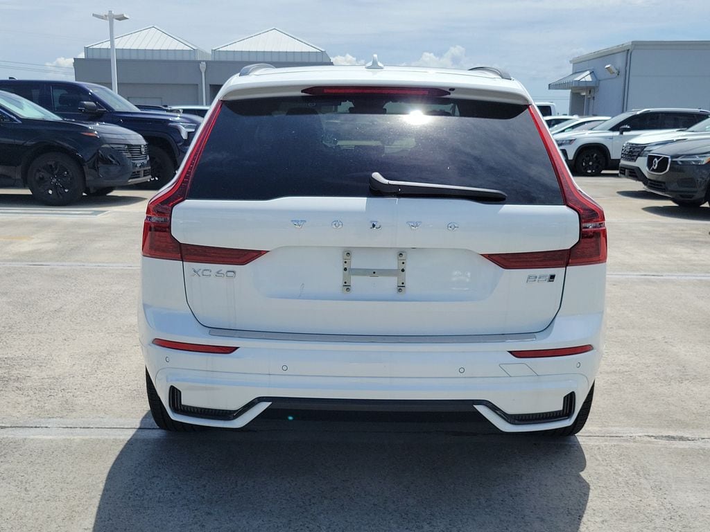 New 2026 Volvo XC60 B5 Plus SUV