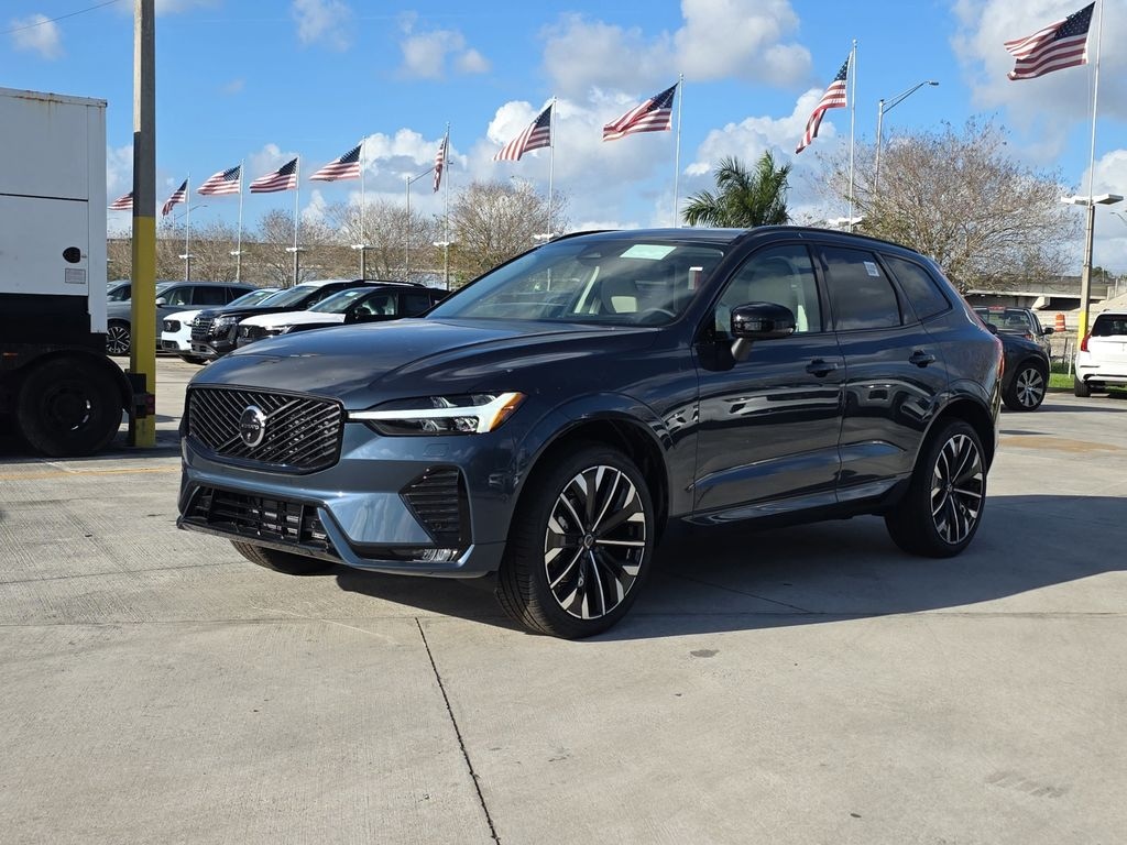New 2026 Volvo XC60 B5 Ultra SUV