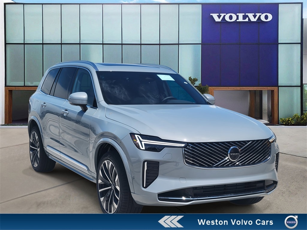 2026 Volvo XC90 plug-in hybrid T8 Plus 7-Seater