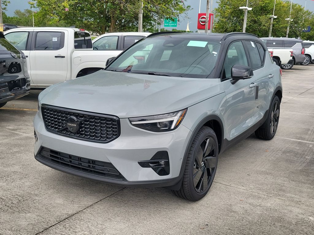 New 2026 Volvo XC40 B5 Ultra Black Edition SUV