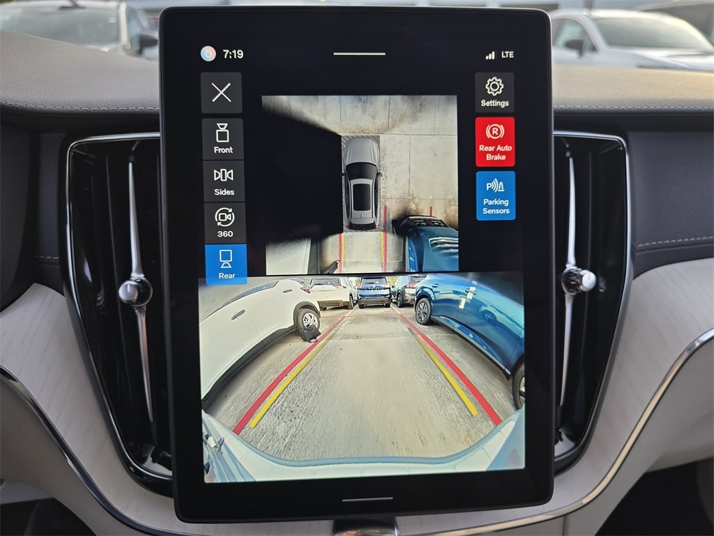 2026 Volvo XC60 Ultra - Photo 16