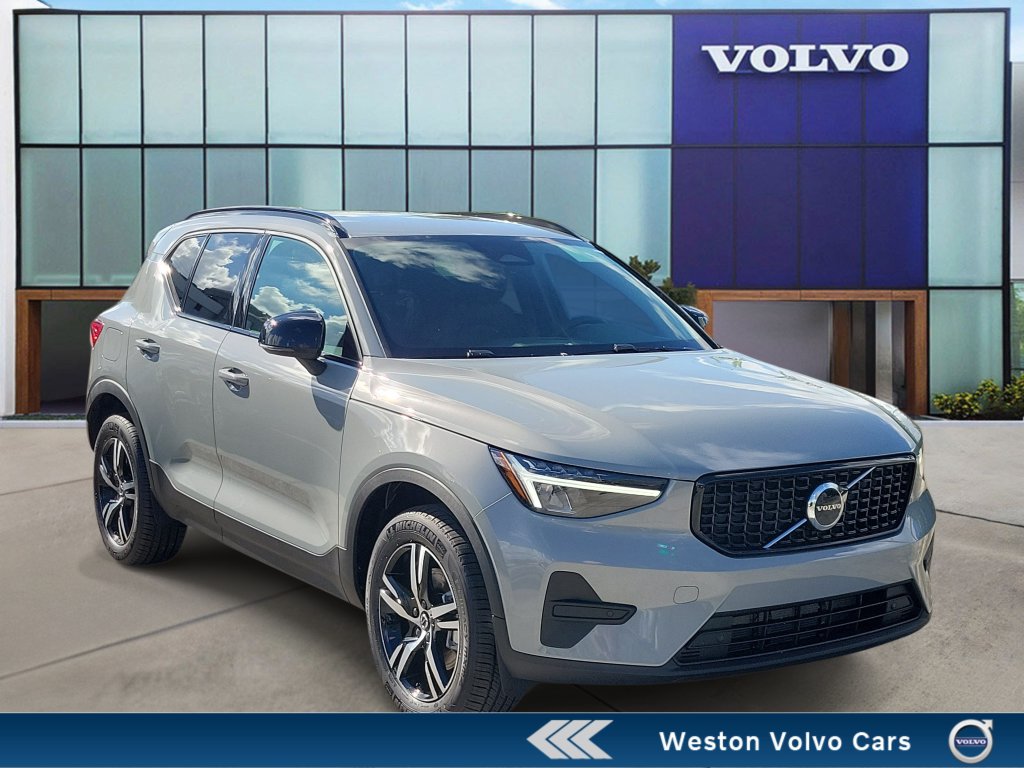 2026 Volvo XC40 B4 Core FWD SUV T910098