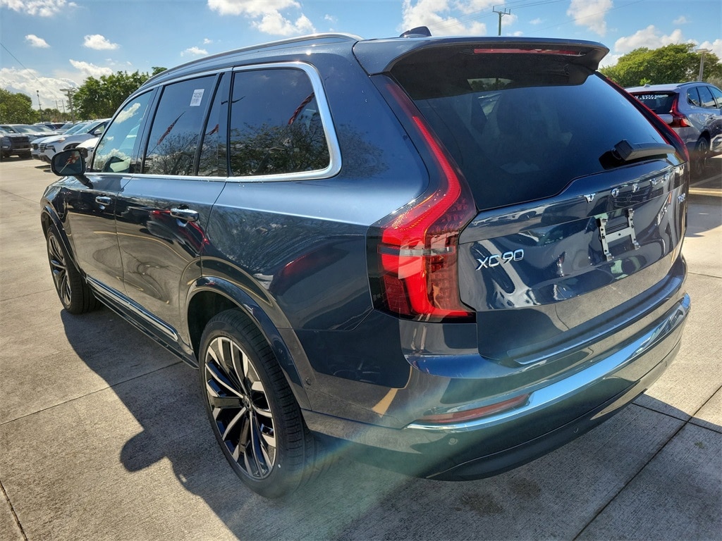 New 2026 Volvo XC90 plug-in hybrid T8 Plus 7-Seater SUV
