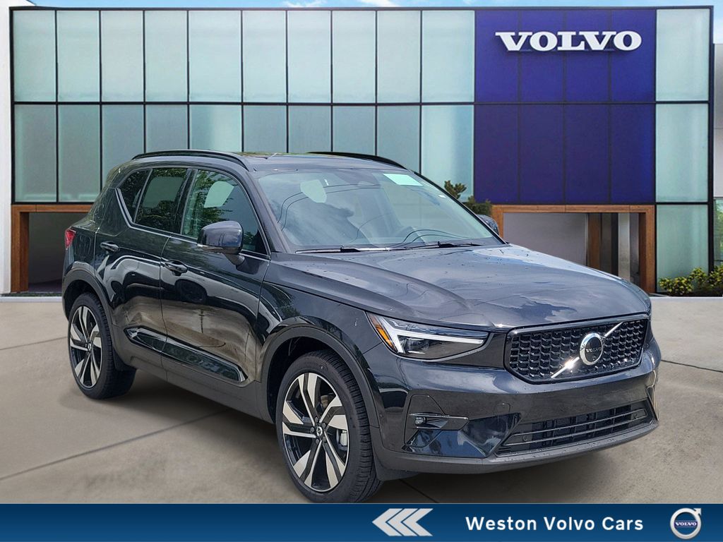  Volvo XC40