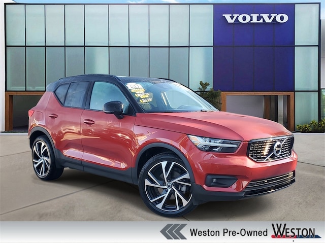 2022 Volvo XC40 R-Design SUV