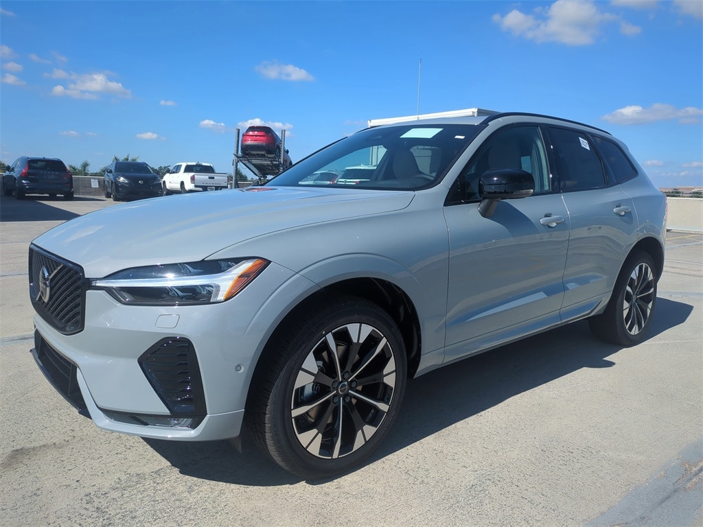 New 2026 Volvo XC60 B5 Plus SUV