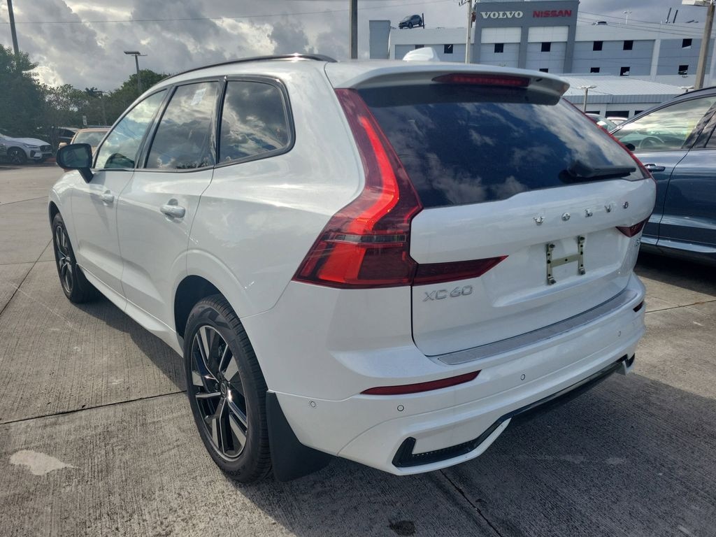 New 2026 Volvo XC60 B5 Plus SUV