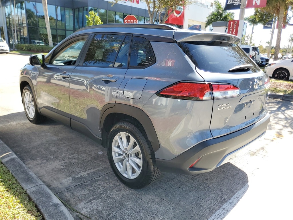 Used 2022 Toyota Corolla Cross LE SUV