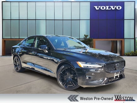 2023 Volvo S60 B5 Plus Black Edition Sedan