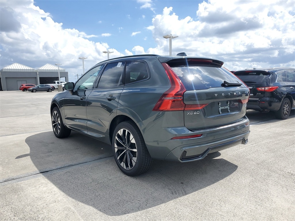 New 2026 Volvo XC60 B5 Plus SUV