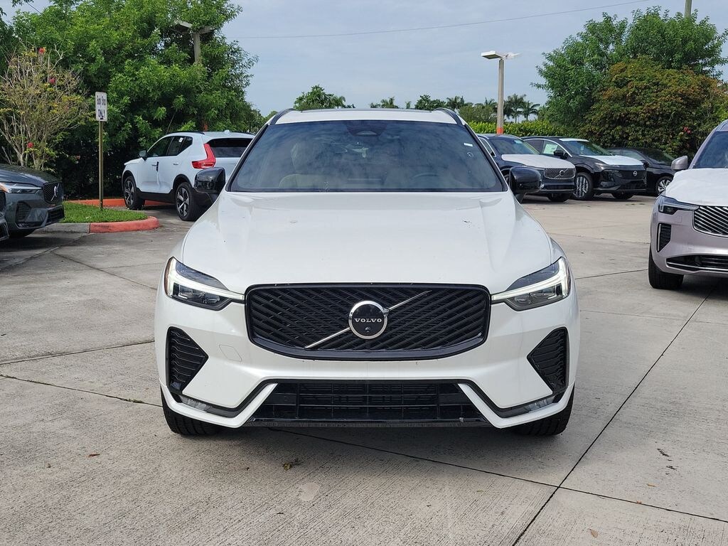 New 2026 Volvo XC60 B5 Plus SUV
