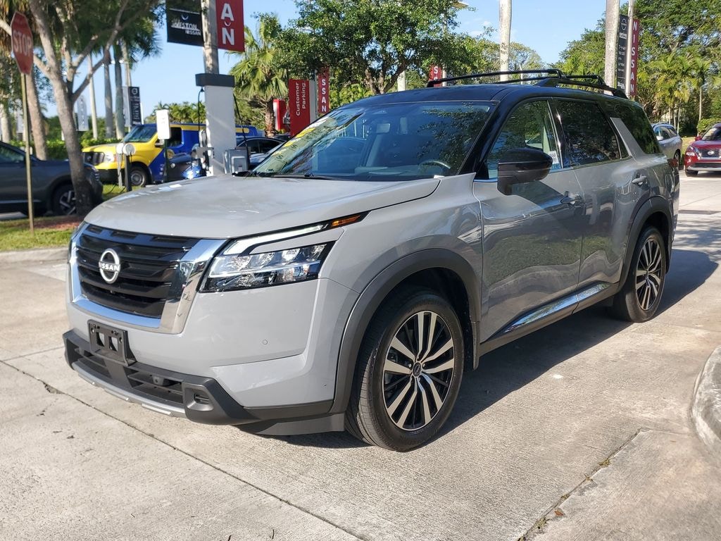 Used 2023 Nissan Pathfinder Platinum SUV