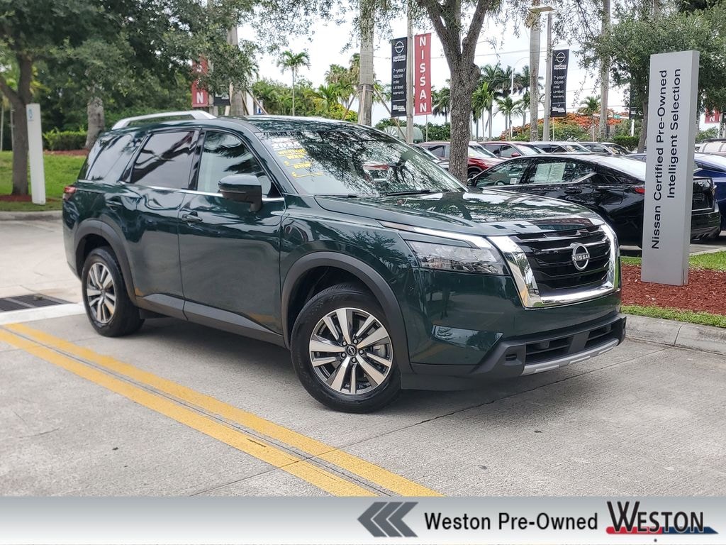 Used 2025 Nissan Pathfinder SL SUV