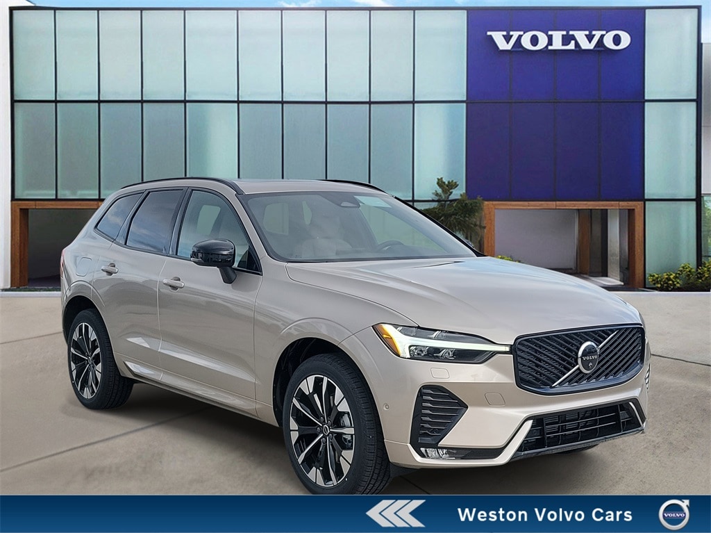 2026 Volvo XC60 Plus's photo