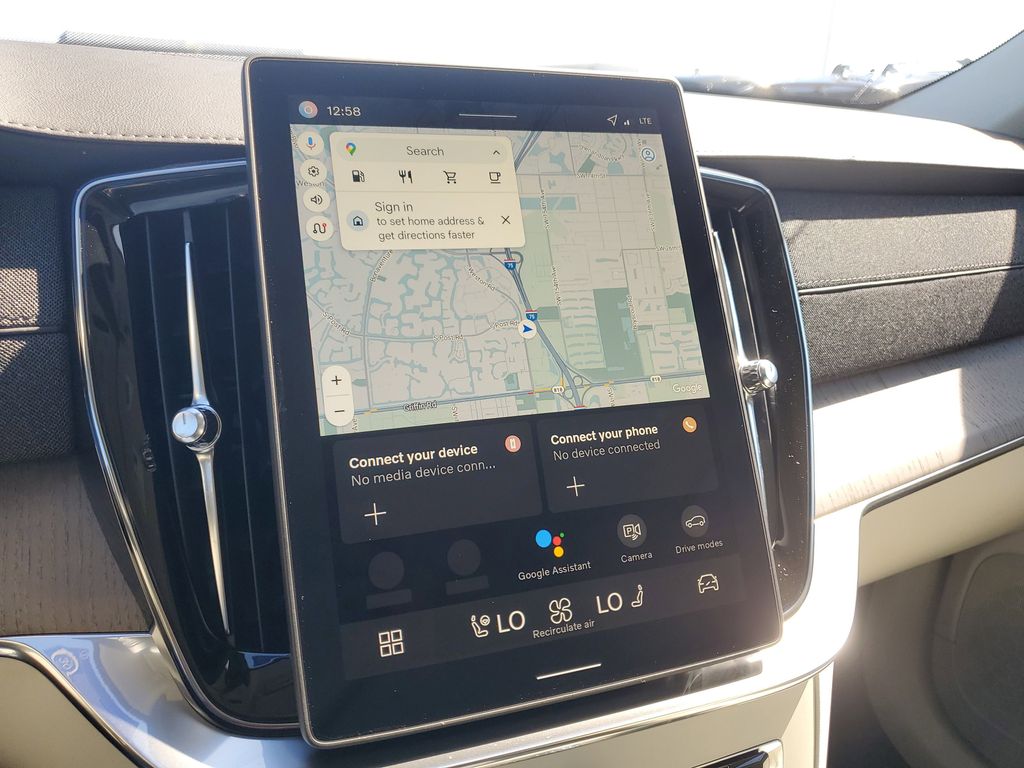 2026 Volvo XC90 Ultra - Photo 14