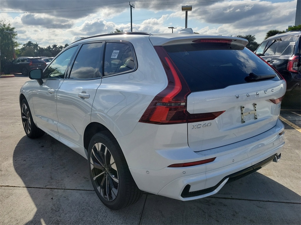 New 2026 Volvo XC60 B5 Plus SUV