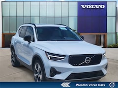 2026 Volvo XC40 B5 Plus AWD SUV T701864