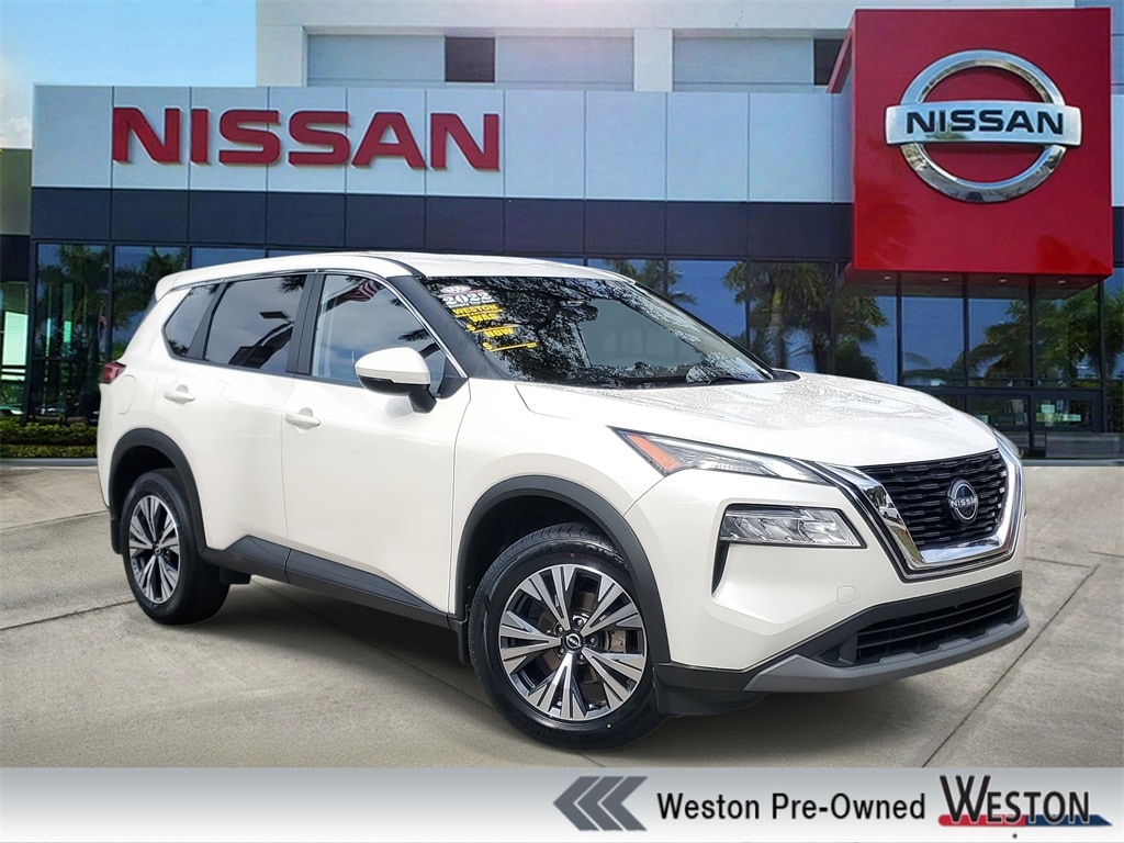 2022 Nissan Rogue SV's photo