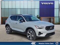 2026 Volvo XC40 B5 Plus AWD SUV T787080