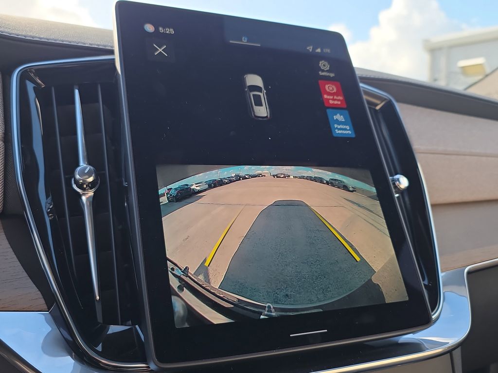 2026 Volvo XC90 Core - Photo 13